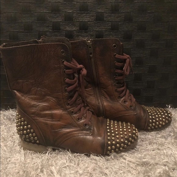 STEVE MADDEN brown Leather Tarnney gold Studded Lace Up Ankle Combat biker Boots - Picture 2 of 5